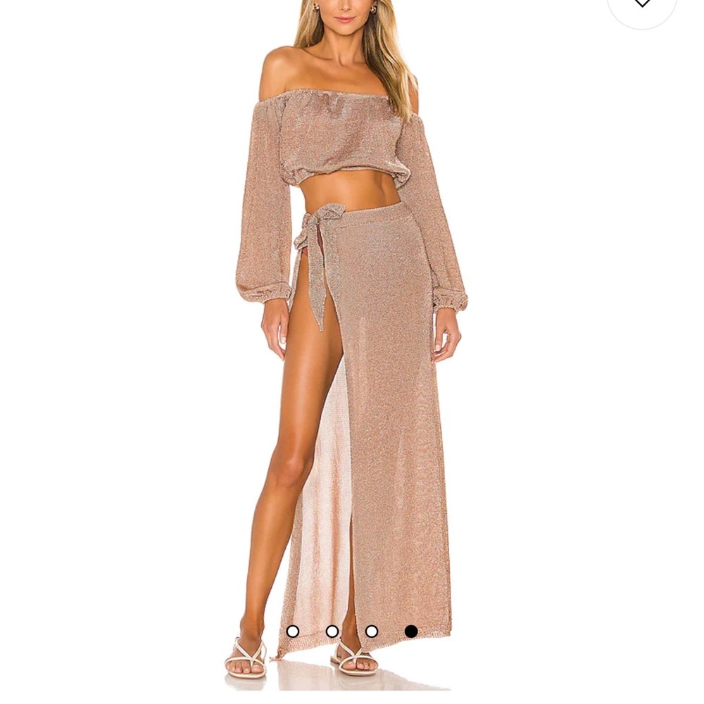 Revolve gold set